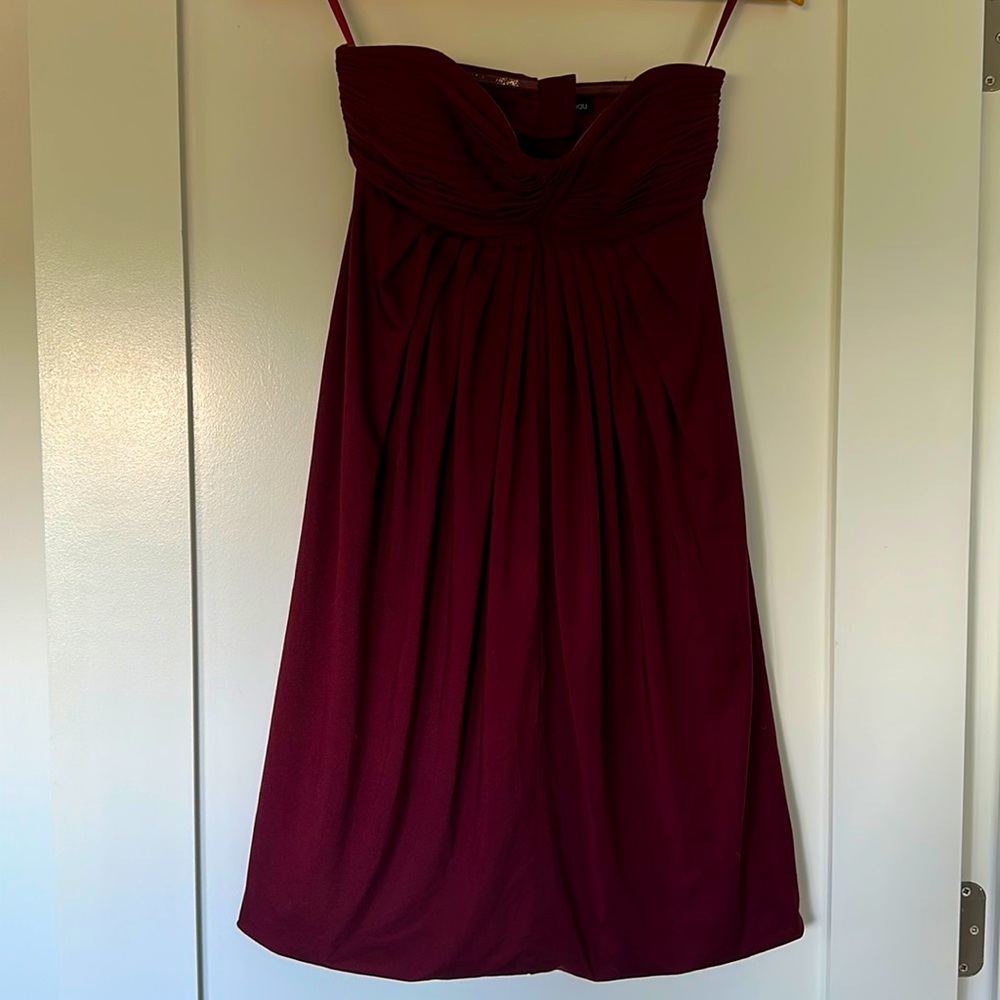 Le château Burgandy strapless mini dress